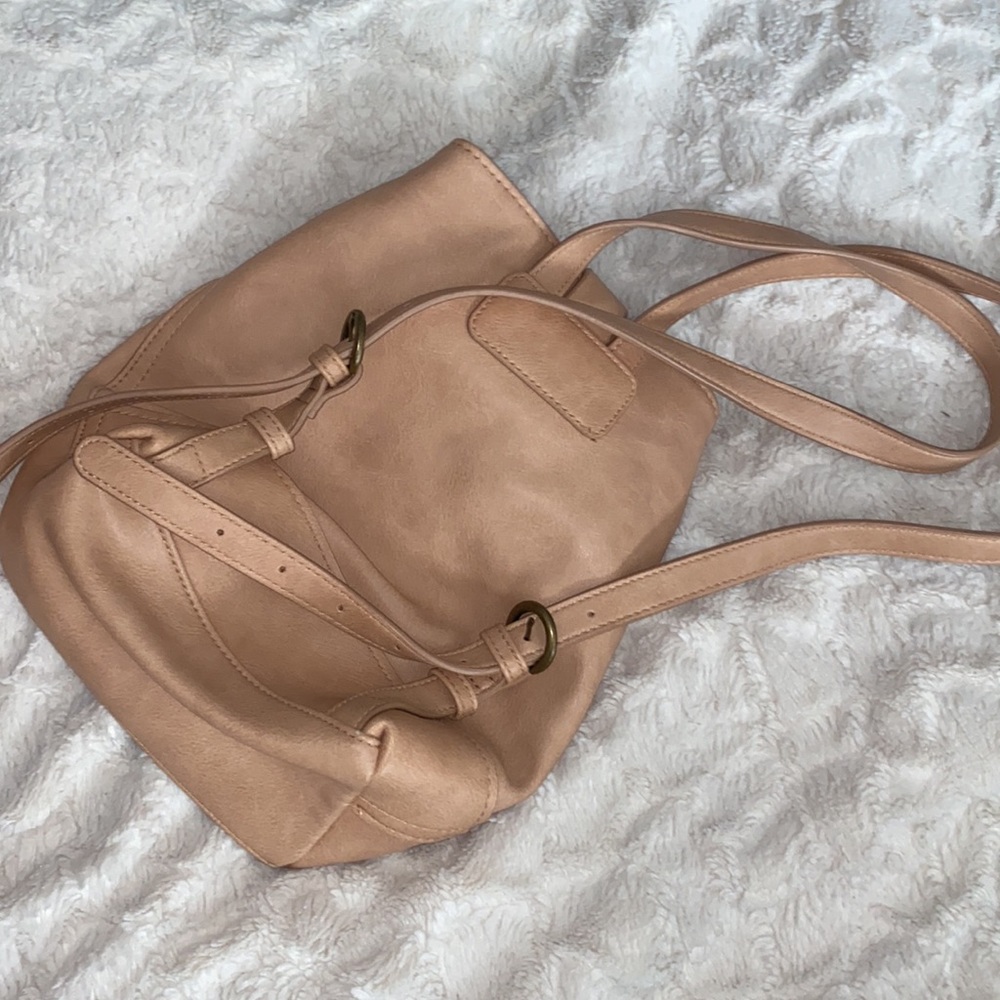 Universal Thread Back Pack - image 4